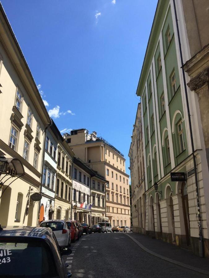 Lares And Penates Apartment Krakow Exterior photo
