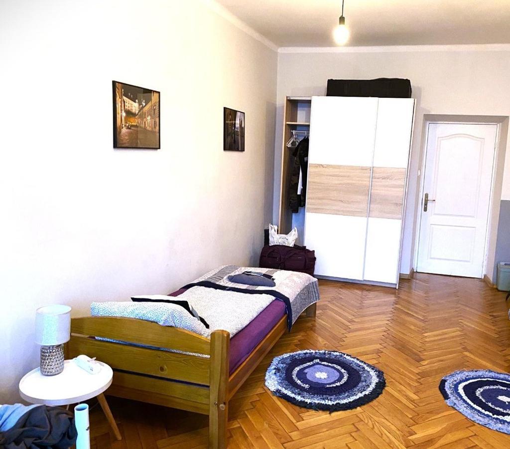 Lares And Penates Apartment Krakow Exterior photo